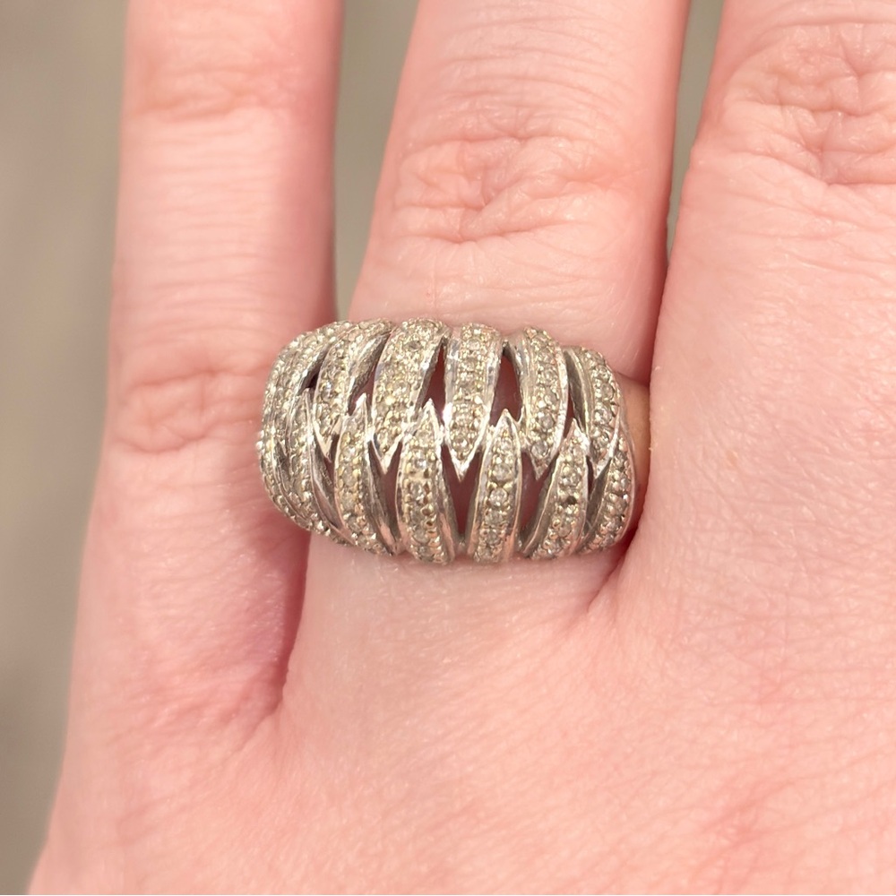 Vintage 10K Diamond filigree Dome Ring: White Gold Striped Cluster Size 8.25 - Picture 4 of 11